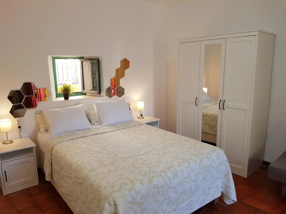 Apartamento Patio Andaluz Siglo XVI Sevilla 0*,  España